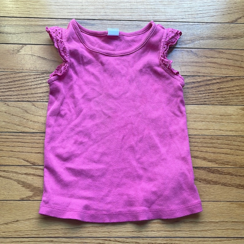 Good used condition Gap flutter sleeve T-shirt - Size 3T